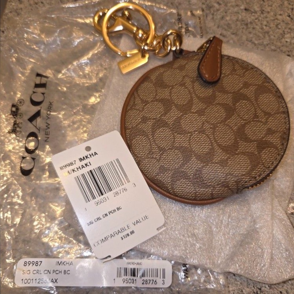 Coach Khaki and Brown Signature Coin Pouch Gold tone keychain NWT retails $128 - Picture 5 of 7